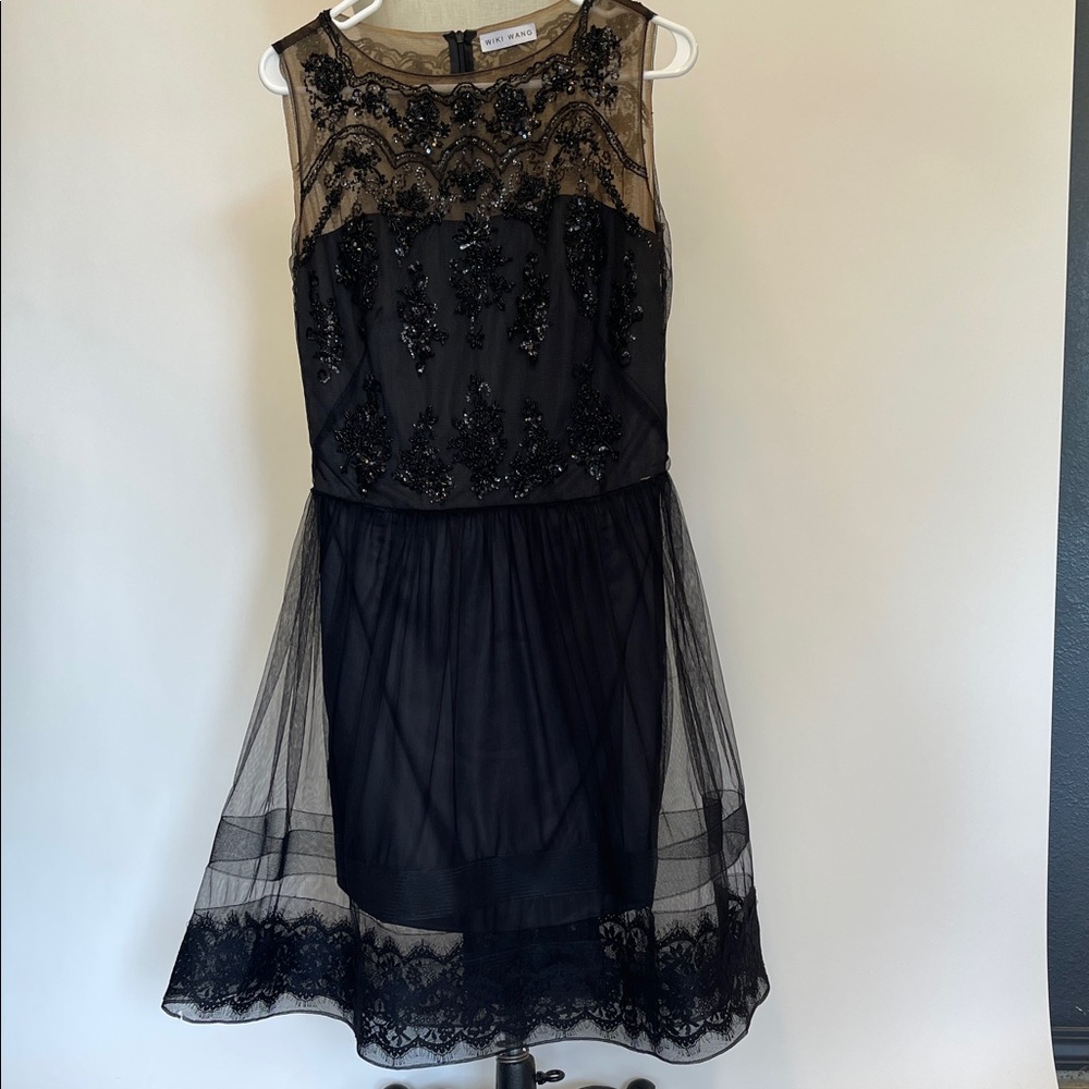 Elegant Black Dress with Lace and beaded Details